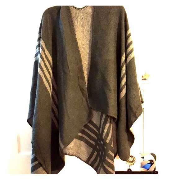 BB Dakota Accessories - BB Dakota Gray Blanket Shawl